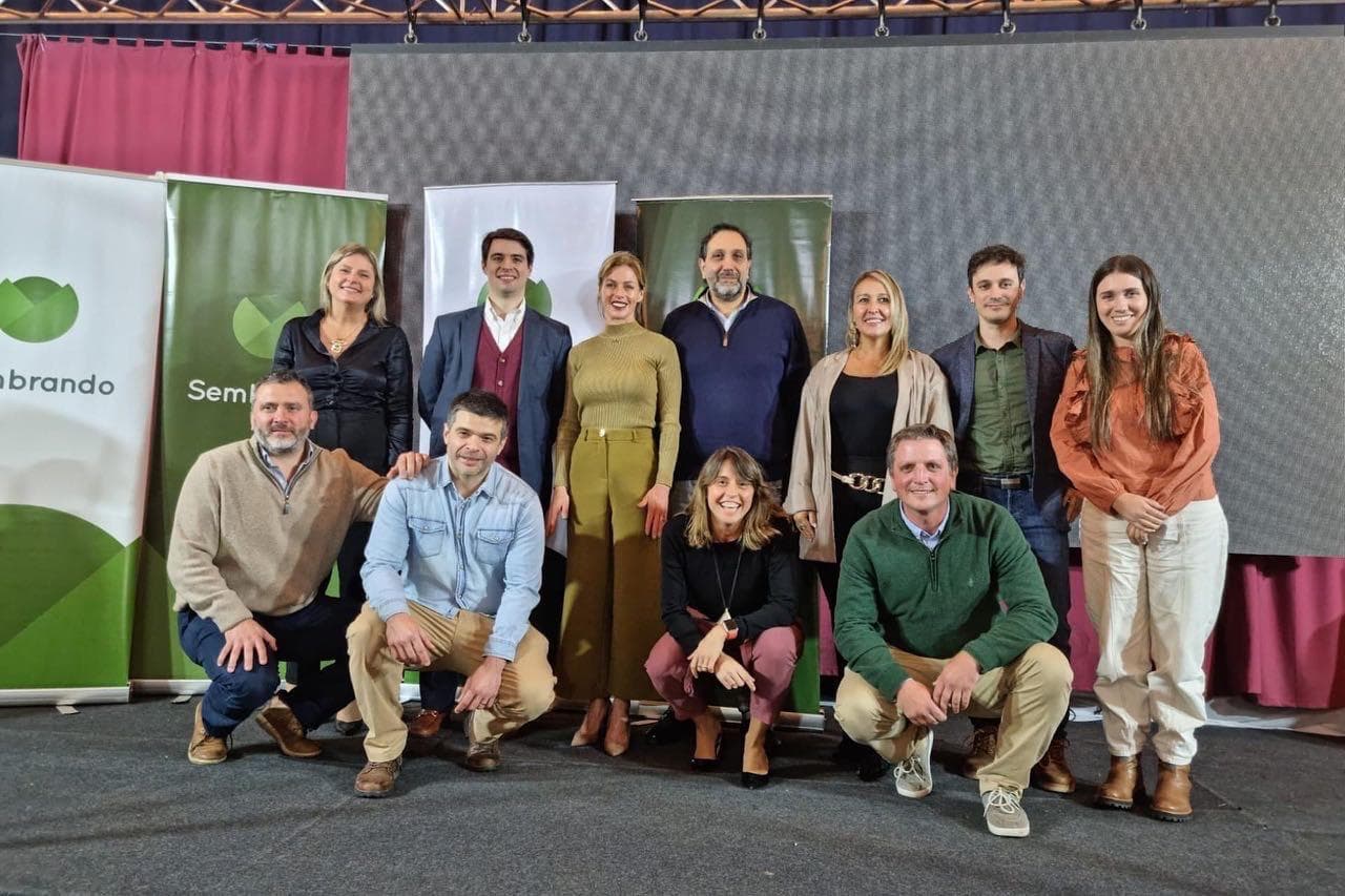 Programa Sembrando en Melo.